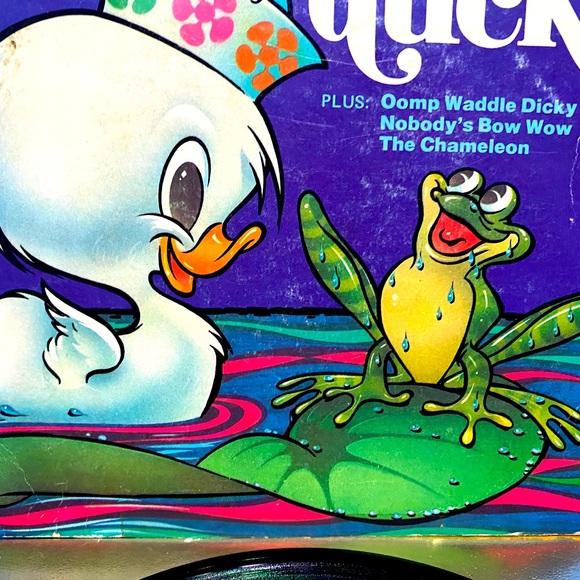 PETER PAN RECORD VINTAGE THE LITTLE WHITE DUCK VINYL 7” RECORD 4 FAVORITE SONGS - Picture 6 of 14